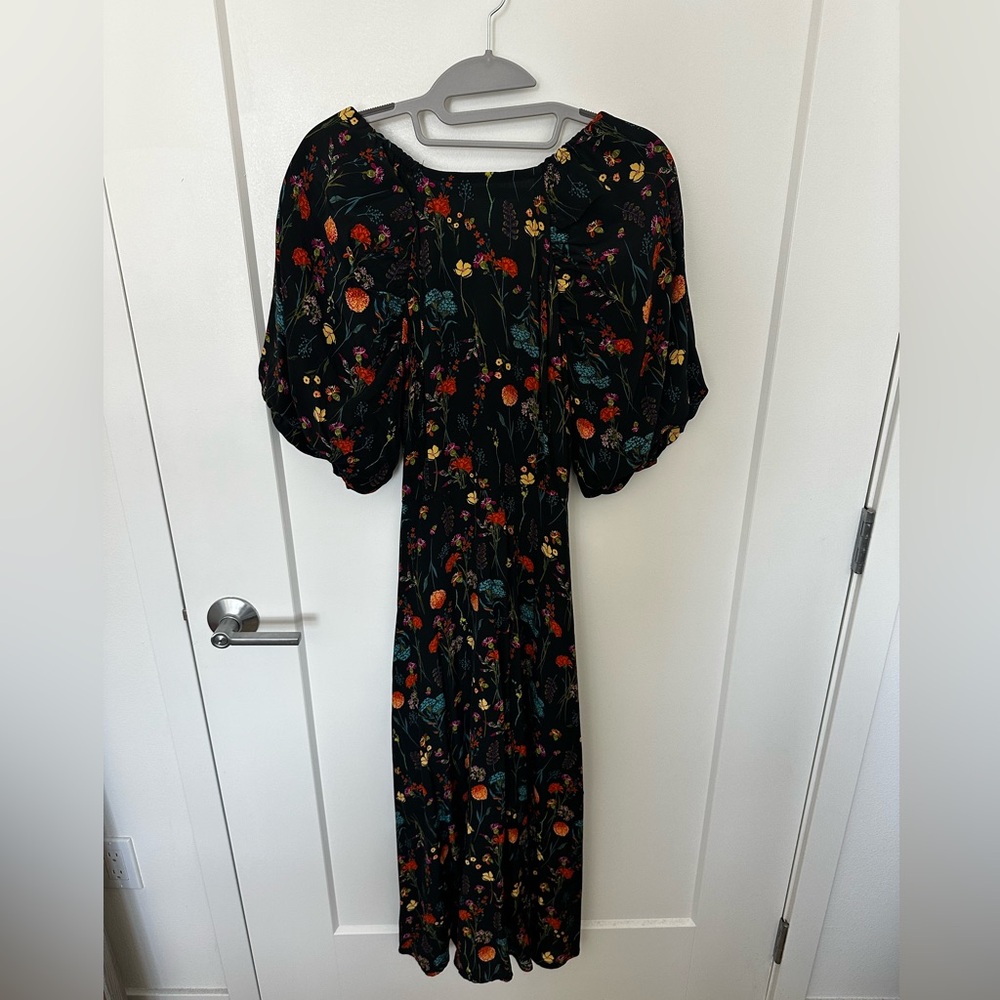 CLEANOUT SALE MAKE ME AN OFFER Floral 🌸 A New Day dress